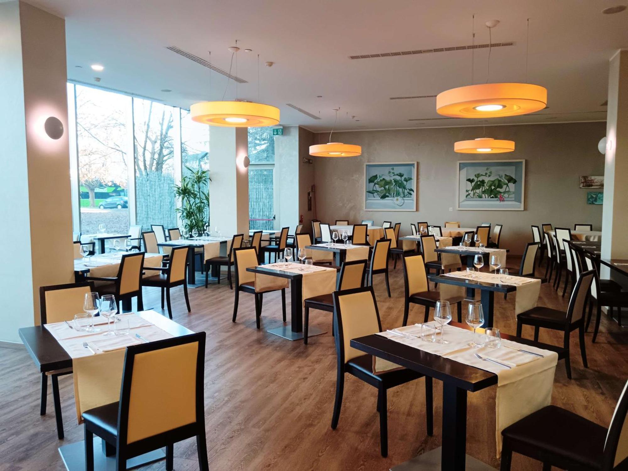 Best Western Plus The Hub Hotel Milano Eksteriør bilde